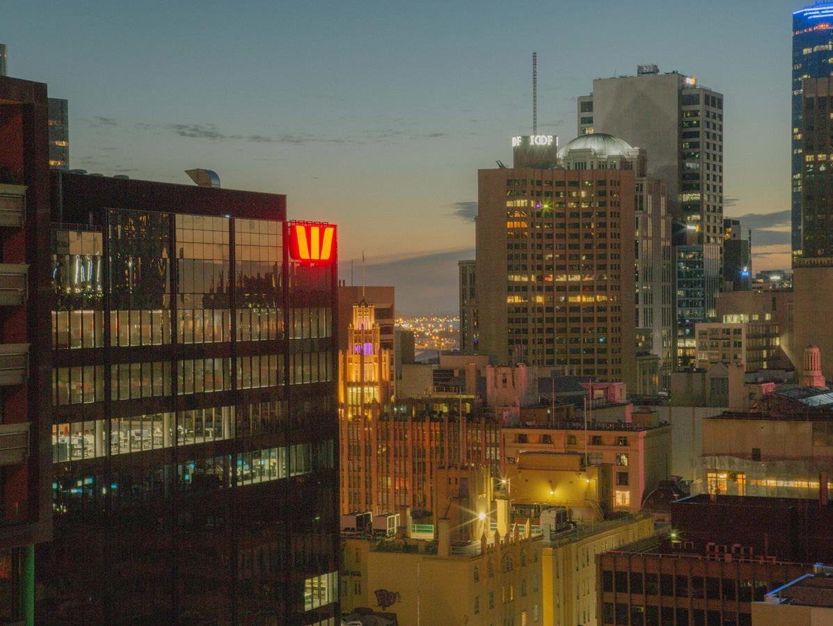 Apc On Bourke Aparthotel Melbourne Exteriör bild